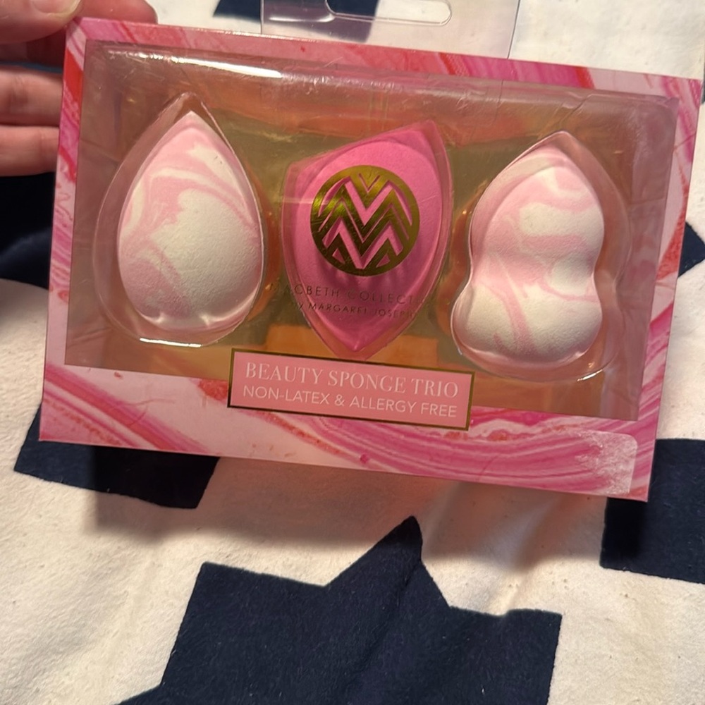5/$25 SALE! Margaret Josephs beauty sponge trio